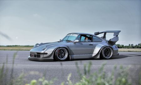 r993